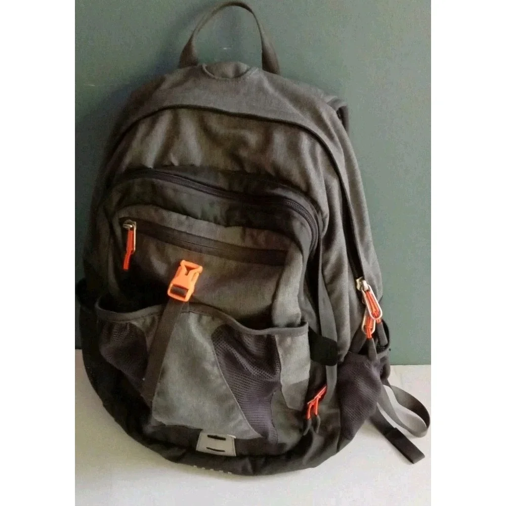 The North Face Recon Backpack Gray Daypack Laptop‎ Travel School Bag